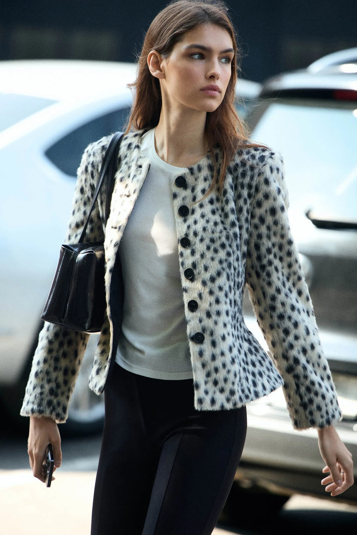 BELORIA – Leopard Print Button Jacket