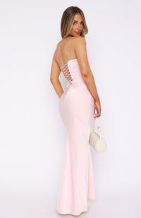 Vestido con Corsé y Falda Drapeada – Rosa