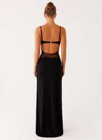 BELORIA – Evonni Black Lace Maxi Dress