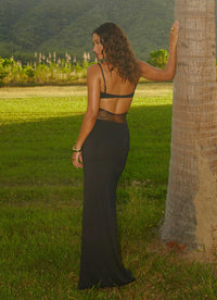BELORIA – Evonni Black Lace Maxi Dress