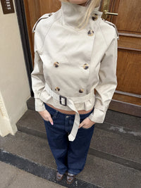 BELORIA – Cropped Belted Trench Jacket