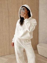 BELORIA – Soft Luxe Hooded Sweater
