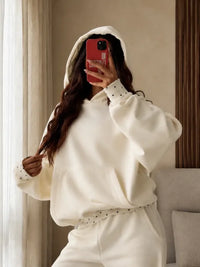 BELORIA – Soft Luxe Hooded Sweater