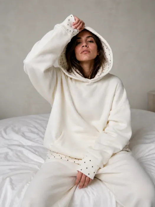BELORIA – Soft Luxe Hooded Sweater