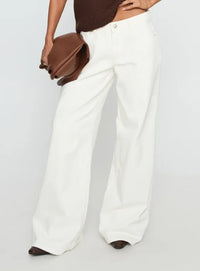 BELORIA – Low Rise Wide Leg Jeans